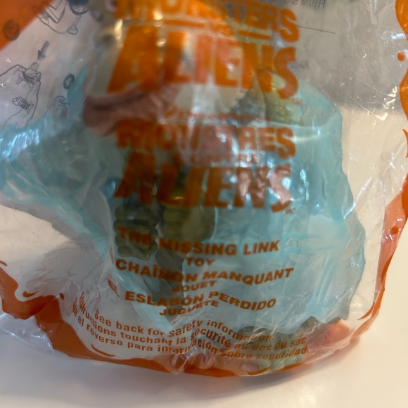 McDonald’s toy, Monsters vs Aliens, The Missing Link - Picture 7 of 8